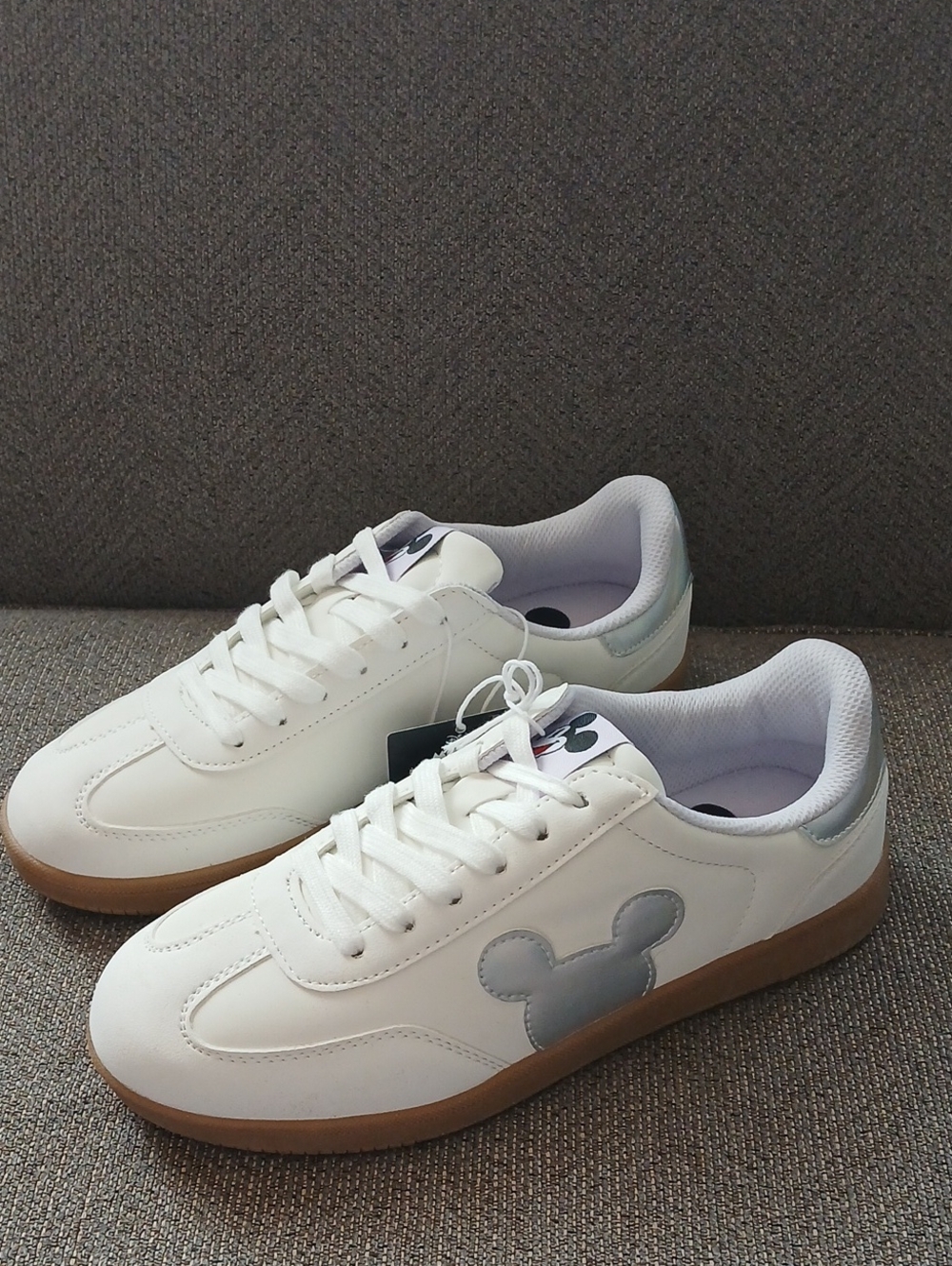 NWT, NIB Women's Disney Mickey Mouse Character Sneakers, Cream & Silver, Size 8